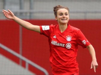 Brachte Bayerns Fußballerinnen im Rückspiel gegen Kasygurt Schymkent in Führung: Lina Magull. Foto: Adam Pretty/Getty Images Europe/Pool/dpa Brachte Bayerns Fußballerinnen im Rückspiel gegen Kasygurt Schymkent in Führung: Lina Magull. Foto: Adam Pretty/Getty Images Europe/Pool/dpa