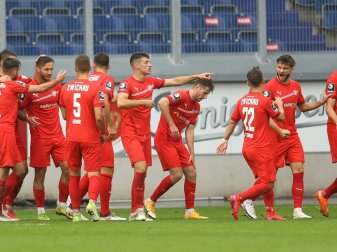 Der FSV Zwickau darf im Nachholspiel jubeln Der FSV Zwickau darf im Nachholspiel jubeln