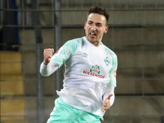 Machte im Spiel gegen Bielefeld den Deckel drauf: Bremens Kevin Möhwald jubelt über sein 0:2. Foto: Friso Gentsch/dpa Machte im Spiel gegen Bielefeld den Deckel drauf: Bremens Kevin Möhwald jubelt über sein 0:2. Foto: Friso Gentsch/dpa