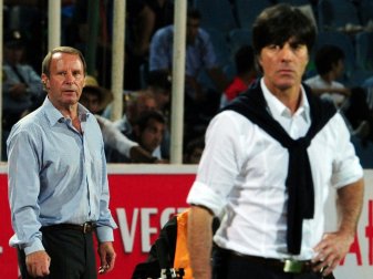 Für Berti Vogts (l.) ist Löw "ein Toptrainer" Für Berti Vogts (l.) ist Löw "ein Toptrainer"