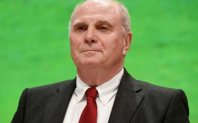 Uli Hoeneß hält Löw-Entscheidung für «total richtig». Foto: Tobias Hase/dpa