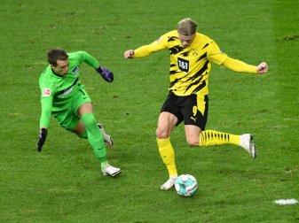 Haaland (r.) traf in der Hinrunde viermal gegen Hertha Haaland (r.) traf in der Hinrunde viermal gegen Hertha