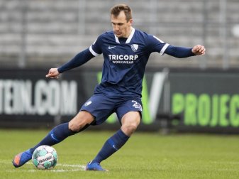 Robert Tesche hat seinen Vertrag beim VfL Bochum um ein Jahr verlängert. Foto: Tom Weller/dpa Robert Tesche hat seinen Vertrag beim VfL Bochum um ein Jahr verlängert. Foto: Tom Weller/dpa
