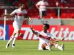 Stehen noch beim VfB Stuttgart unter Vertrag: Gonzalo Castro (l) und Daniel Didavi. Foto: Tom Weller/dpa