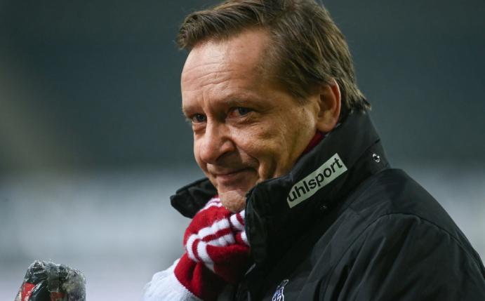 Horst Heldt setzt  großes Vertrauen in Markus Gisdol 