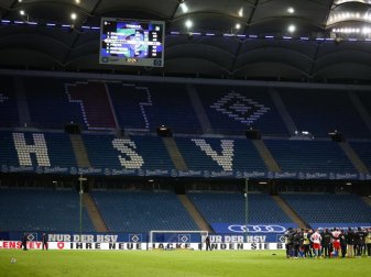 Im Team des Hamburger SV gibt es einen Corona-Verdachtsfall. Foto: Christian Charisius/dpa Im Team des Hamburger SV gibt es einen Corona-Verdachtsfall. Foto: Christian Charisius/dpa