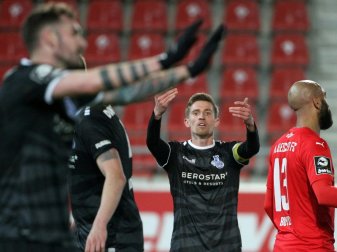 Halle und Duisburg spielen Unentschieden 1:1 Halle und Duisburg spielen Unentschieden 1:1