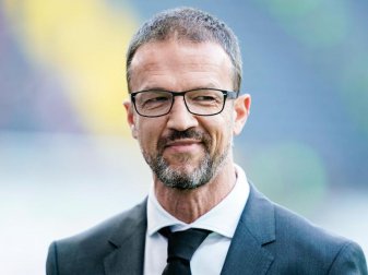 Hatte in seiner aktiven Zeit beim VfB Stuttgart einen Vereinsrekord aufgestellt: Fredi Bobic. Foto: Uwe Anspach/dpa Hatte in seiner aktiven Zeit beim VfB Stuttgart einen Vereinsrekord aufgestellt: Fredi Bobic. Foto: Uwe Anspach/dpa