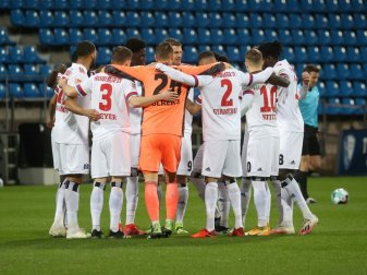 Der Hamburger SV sichert sich die Tabellenspitze Der Hamburger SV sichert sich die Tabellenspitze
