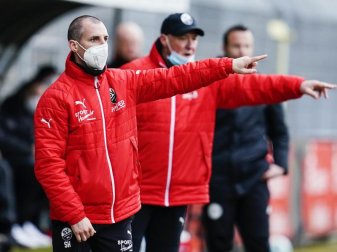 Betreuen den SV Sandhausen bis Saisonende: Interimstrainer Stefan Kulovits (l) und Gerhard Kleppinger. Foto: Uwe Anspach/dpa Betreuen den SV Sandhausen bis Saisonende: Interimstrainer Stefan Kulovits (l) und Gerhard Kleppinger. Foto: Uwe Anspach/dpa