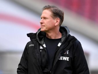 Hat mit dem 2:2 gegen den BVB wieder ein persönliches «Endspiel» hinter sich: Kölns Trainer Markus Gisdol. Foto: Marius Becker/dpa-Pool/dpa Hat mit dem 2:2 gegen den BVB wieder ein persönliches «Endspiel» hinter sich: Kölns Trainer Markus Gisdol. Foto: Marius Becker/dpa-Pool/dpa