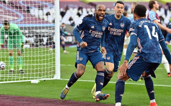 Lacazette erzielte den späten Ausgleichstreffer zum 3:3