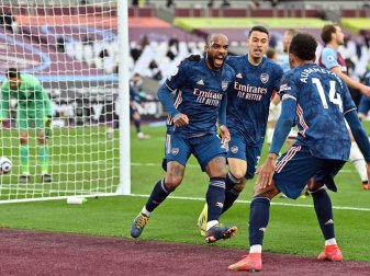 Lacazette erzielte den späten Ausgleichstreffer zum 3:3 Lacazette erzielte den späten Ausgleichstreffer zum 3:3