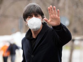 Hält die ersten Begegnungen der WM-Qualifikation zum Einspielen für die EM für «wahnsinnig wichtig»: Joachim Löw. Foto: Federico Gambarini/dpa Hält die ersten Begegnungen der WM-Qualifikation zum Einspielen für die EM für «wahnsinnig wichtig»: Joachim Löw. Foto: Federico Gambarini/dpa