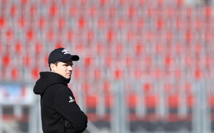 Nürnbergs Trainer Robert Klauß hatte mit der Erläuterung seines Matchplans für Aufmerksamkeit gesorgt. Foto: Daniel Karmann/dpa