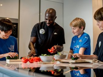 Gibt Ernährungstipps: Hans Sarpei