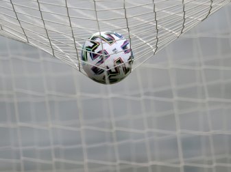 Die Pandemie bringt den Amateursport erneut zum Stoppen Die Pandemie bringt den Amateursport erneut zum Stoppen