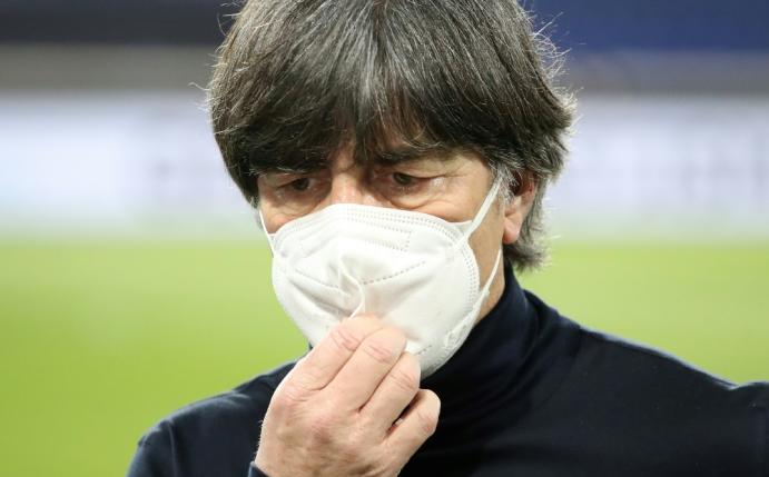 Joachim Löw lobt die Shirt-Aktion seiner Mannschaft