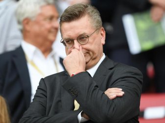 Der frühere DFB-Präsident Grindel hat eingeräumt, dass sein Verhältnis zum amtierenden Vizepräsidenten Koch schwer belastet war. Foto: Arne Dedert/dpa Der frühere DFB-Präsident Grindel hat eingeräumt, dass sein Verhältnis zum amtierenden Vizepräsidenten Koch schwer belastet war. Foto: Arne Dedert/dpa