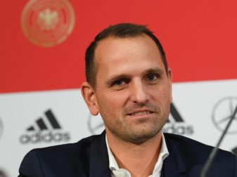 Joti Chatzialexiou, Sportlicher Leiter der Nationalmannschaften, nimmt an einer Pressekonferenz des DFB teil. Foto: Arne Dedert/dpa