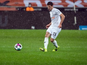Mönchengladbachs Hofmann rechnet nach seiner Corona-Infektion nicht mit einem Einsatz im Bundesliga-Spiel gegen den SC Freiburg. Foto: Federico Gambarini/dpa Pool/dpa Mönchengladbachs Hofmann rechnet nach seiner Corona-Infektion nicht mit einem Einsatz im Bundesliga-Spiel gegen den SC Freiburg. Foto: Federico Gambarini/dpa Pool/dpa