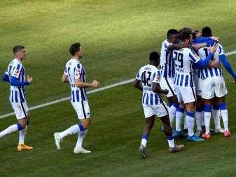 Hertha BSC sammelt in den verbleibenden acht Saisonspielen Geld für fünf soziale Einrichtungen in der Hauptstadt. Foto: Annegret Hilse/Reuters/Pool/dpa Hertha BSC sammelt in den verbleibenden acht Saisonspielen Geld für fünf soziale Einrichtungen in der Hauptstadt. Foto: Annegret Hilse/Reuters/Pool/dpa