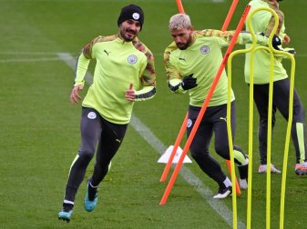 Gündogan lobt seinen Klubkollegen Sergio Agüero Gündogan lobt seinen Klubkollegen Sergio Agüero