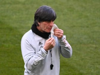 Bestreitet mit dem DFB-Team ein EM-Test gegen Dänemark: Bundestrainer Joachim Löw. Foto: Federico Gambarini/dpa Bestreitet mit dem DFB-Team ein EM-Test gegen Dänemark: Bundestrainer Joachim Löw. Foto: Federico Gambarini/dpa