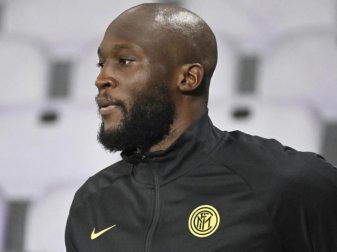 Romelo Lukaku von Inter Mailand trägt noch das aktuelle Logo auf der Brust. Foto: Massimo Paolone/LaPresse/AP/dpa Romelo Lukaku von Inter Mailand trägt noch das aktuelle Logo auf der Brust. Foto: Massimo Paolone/LaPresse/AP/dpa