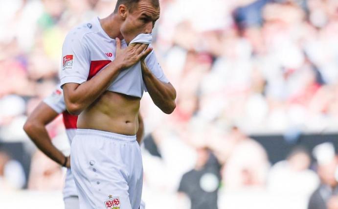 43++ Mit einem lachenden und einem weinenden auge sprueche , 1. Bundesliga Holger Badstuber verabschiedet sich vom VfB Stuttgart Fussballdaten