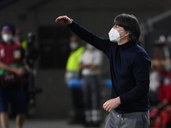 «Auf keinen Fall dürfen wir jetzt völlig den Glauben verlieren an die Stärke, die die Mannschaft hat», sagt Löw. Foto: Federico Gambarini/dpa «Auf keinen Fall dürfen wir jetzt völlig den Glauben verlieren an die Stärke, die die Mannschaft hat», sagt Löw. Foto: Federico Gambarini/dpa