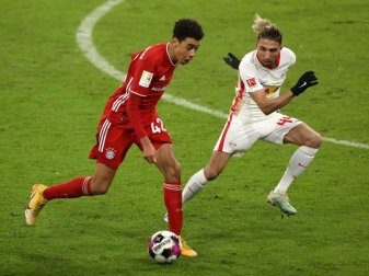Das Spitzenspiel zwischen RB Leipzig und Bayern München überstrahlt den 27. Spieltag der Fußball-Bundesliga am Osterwochenende. Foto: Alexander Hassenstein/Getty Images Europe/Pool/dpa