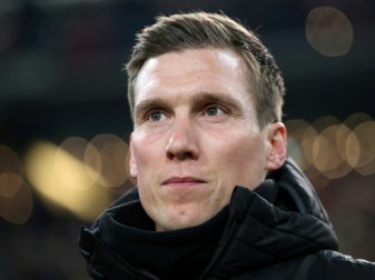 Trainer Hannes Wolf gibt sein Debüt für Bayer Leverkusen Trainer Hannes Wolf gibt sein Debüt für Bayer Leverkusen