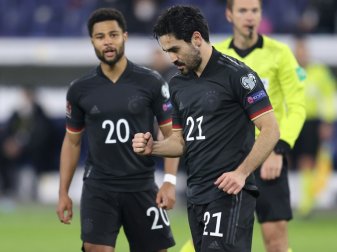 EM: Ilkay Gündogan traut der DFB-Elf das Halbfinale zu EM: Ilkay Gündogan traut der DFB-Elf das Halbfinale zu