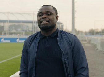 Wurde 2002 mit Deutschland Vize-Weltmeister: Gerald Asamoah. Foto: BROADVIEW Pictures/dpa