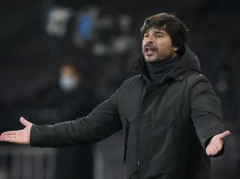 Ist nicht mehr Trainer des FC Basel: Ciriaco Sforza. Foto: Anthony Anex/KEYSTONE/dpa Ist nicht mehr Trainer des FC Basel: Ciriaco Sforza. Foto: Anthony Anex/KEYSTONE/dpa