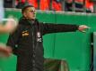 Trainer Mersad Selimbegovic glaubt an die Chance von Jahn Regensburgs im Pokal gegen Werder Bremen. Foto: Armin Weigel/dpa