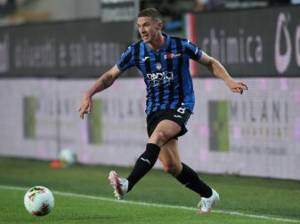 Wäre fast bei Schalke 04 gelandet: Nationalspieler und Italien-Legionär Robin Gosens. Foto: Jonathan Moscrop/CSM via ZUMA Wire/dpa