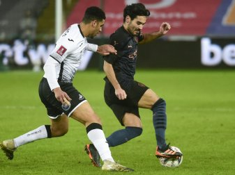 Swansea City zieht sich online für eine Woche zurück Swansea City zieht sich online für eine Woche zurück