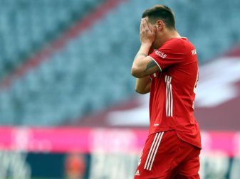 Fällt bei Bayern vorerst aus: Niklas Süle. Foto: Matthias Schrader/AP POOL/dpa Fällt bei Bayern vorerst aus: Niklas Süle. Foto: Matthias Schrader/AP POOL/dpa