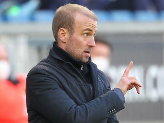 Hoeneß steht mit Hoffenheim im Niemandsland der Tabelle Hoeneß steht mit Hoffenheim im Niemandsland der Tabelle