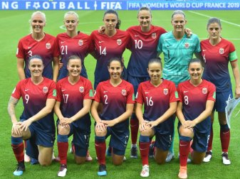 Norwegens Fußballerinnen setzen ebenfalls ein Zeichen Norwegens Fußballerinnen setzen ebenfalls ein Zeichen