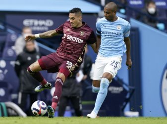 Manchester City unterliegt Leeds United mit 1:2 Manchester City unterliegt Leeds United mit 1:2