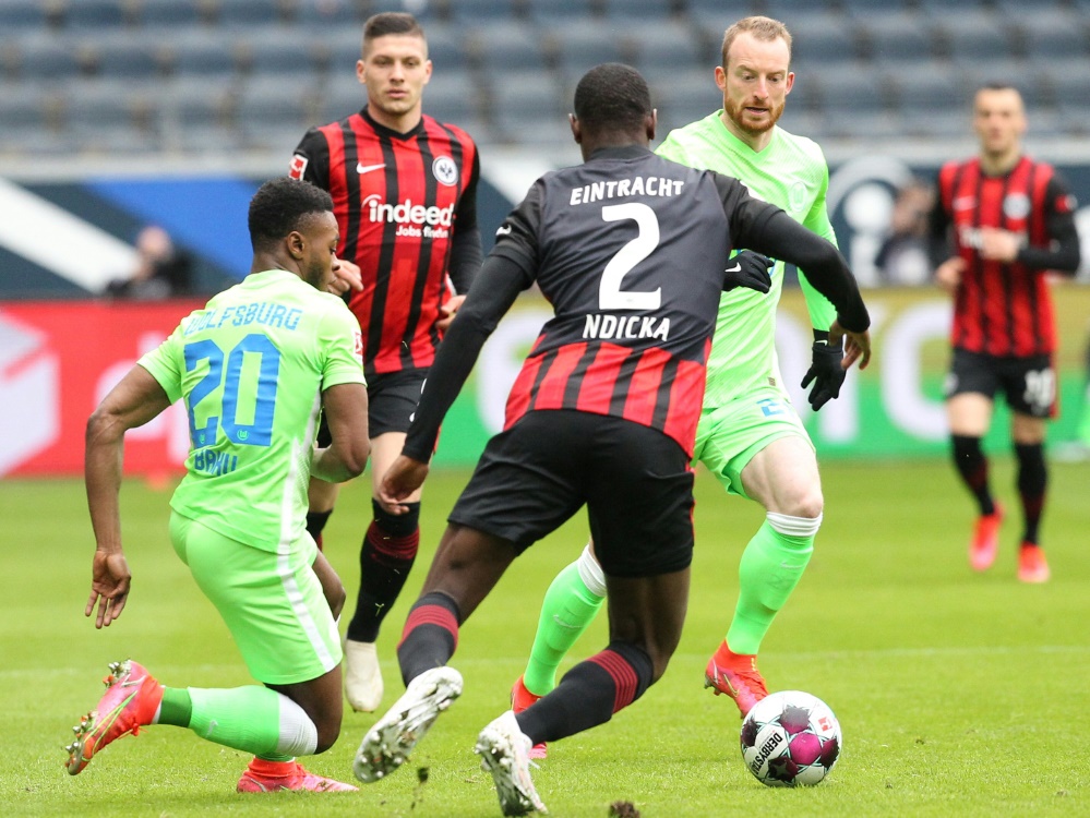 Frankfurt sichert sich knapp den Sieg gegen Wolfsburg