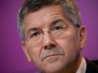 Hainer, Präsident des FC Bayern München, hat die Umsatzeinbußen des Vereins in Corona-Zeiten auf rund 150 Millionen Euro beziffert. Foto: Sven Hoppe/dpa Hainer, Präsident des FC Bayern München, hat die Umsatzeinbußen des Vereins in Corona-Zeiten auf rund 150 Millionen Euro beziffert. Foto: Sven Hoppe/dpa