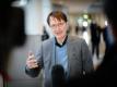 Karl Lauterbach (SPD), Gesundheitspolitiker, spricht im Bundestag zu Medienvertretern. Foto: Kay Nietfeld/dpa