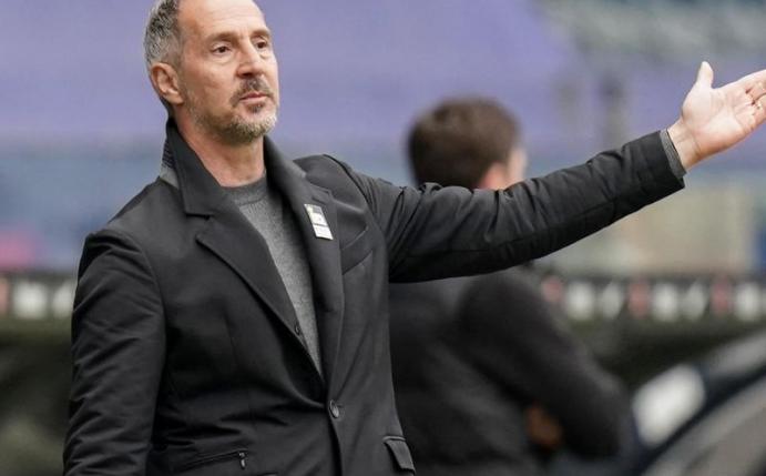 Frankfurts Trainer Adi Hütter soll von den Gladbachern umworben werden. Foto: Thomas Frey/dpa
