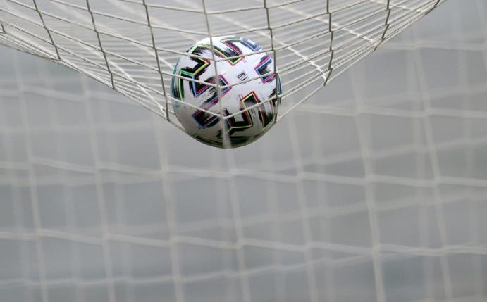 Wiesbaden schießt sich mit einem 3:0 aus dem Formtief
