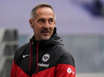Wechselt von Eintracht Frankfurt zu Borussia Mönchengladbach: Trainer Adi Hütter. Foto: Thomas Frey/dpa