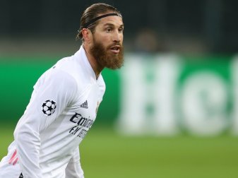 Sergio Ramos wurde positiv auf das Coronavirus getestet